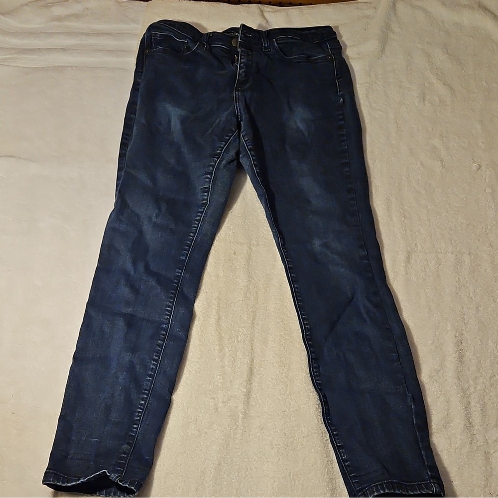 Universal Thread Women's Blue Dark Wash Skinny Slim Jeans Stretch 5-Pocket